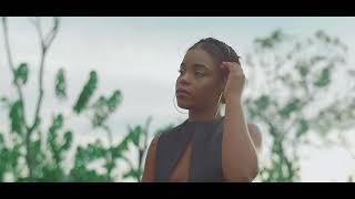 Nabila  Prends Ma Main  Clip Officiel [upl. by Nahseez]